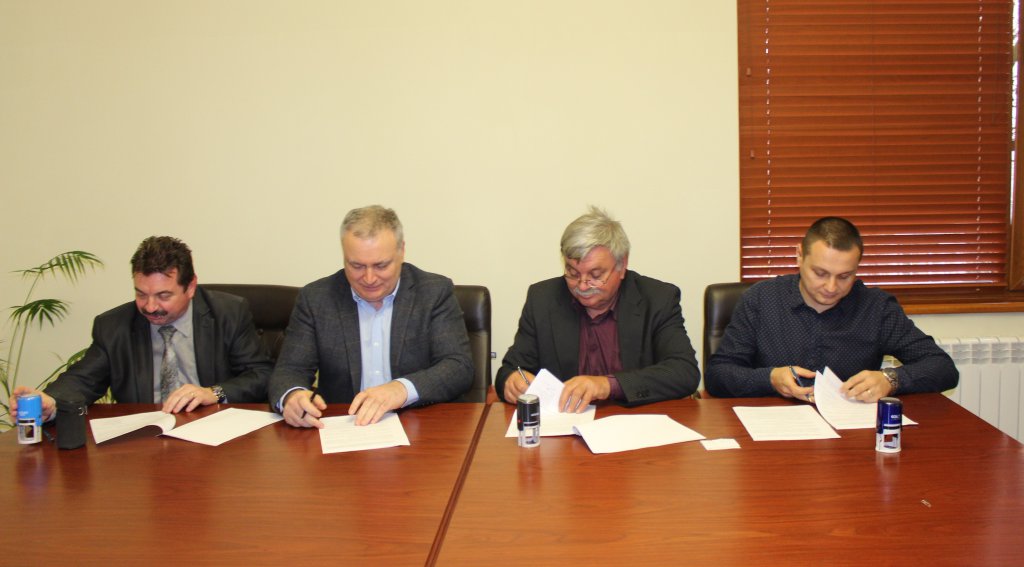 УжНУ підписав угоду про співпрацю з трьома угорськомовними освітніми закладами Закарпаття