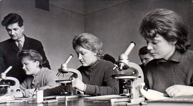 Заняття з біології ( 1960-ті рр.)